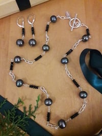 Image 5 of Gunmetal Gray Pearls with Black Onyx 4VR