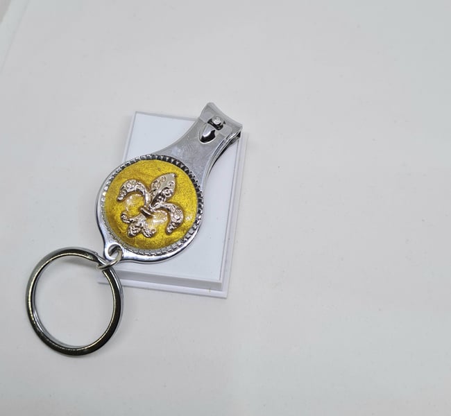‘Fleur-de-lis ’ Nail clipper & bottle opener| silver 