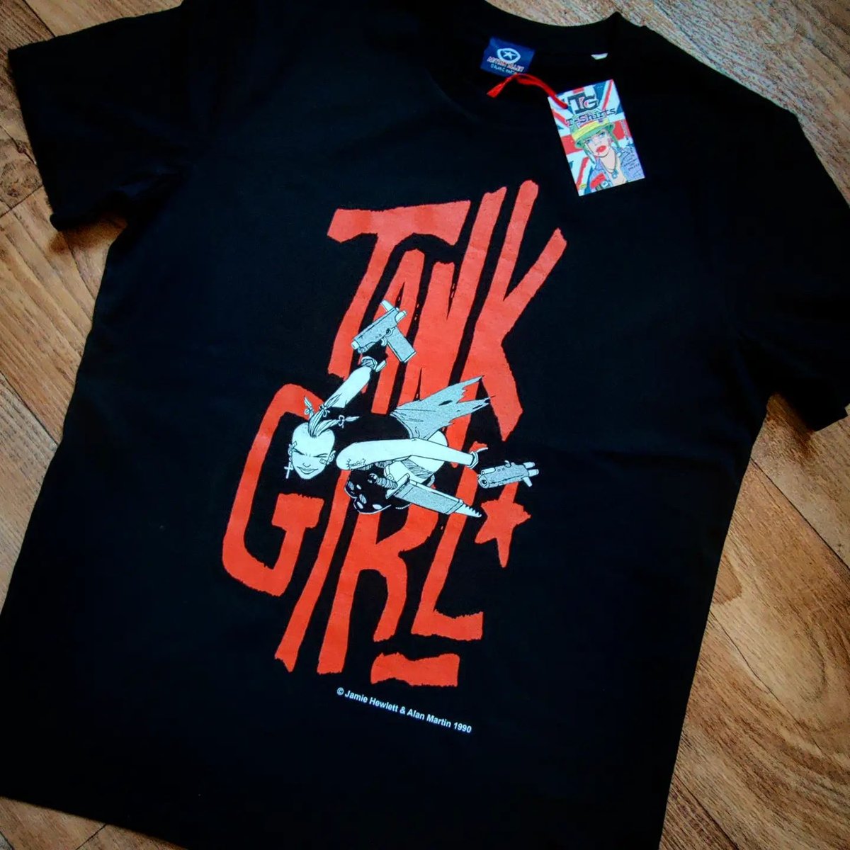 Image of TANK GIRL 1990's FIGHT OR FLIGHT T-SHIRT - Hewlett & Martin Design - Organic
