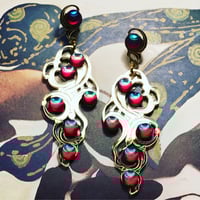 NUAGES MIROIR DÉCORÈ Earring - with Red Sea Shell