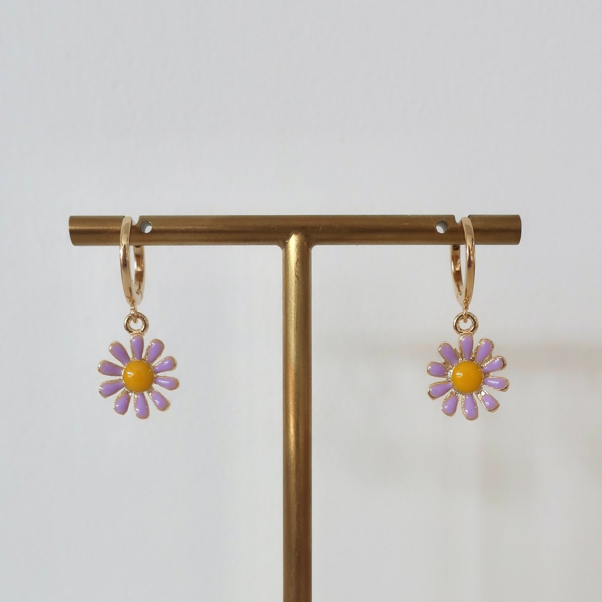 Image of Daisy Darling Earrings in Lilac