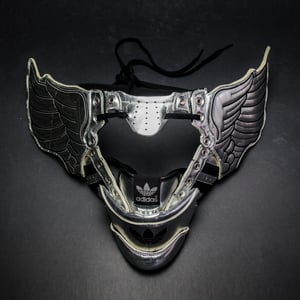 Image of SNEAKER WING MASK / JS AD / SILVER - BLACK