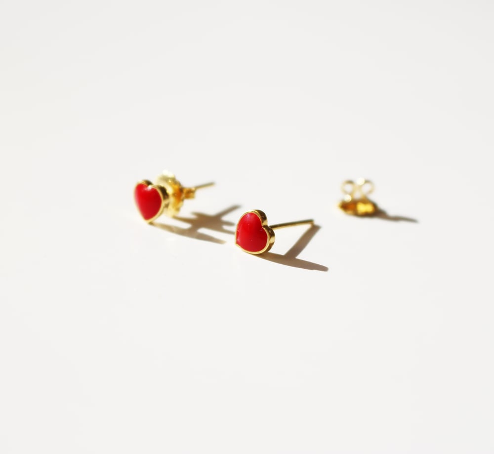 Image of Sweet red heart earring