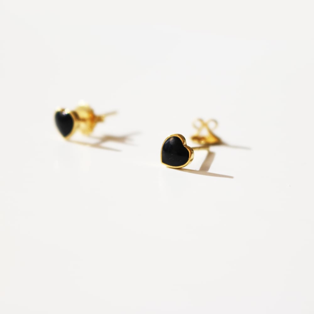 Image of Sweet black heart earring