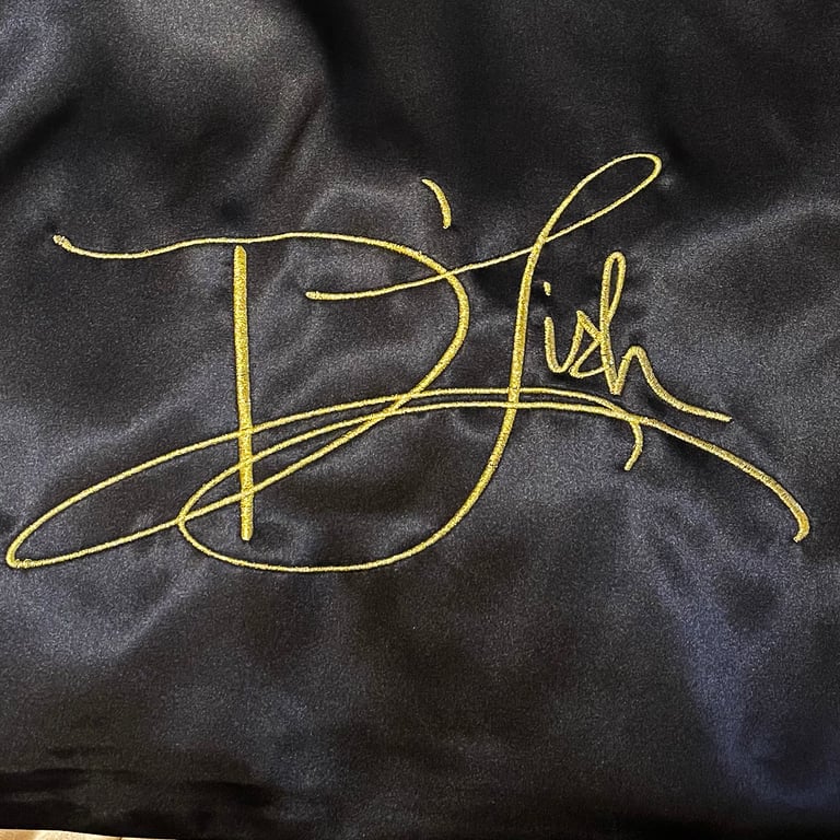 "D'Lish" Embroidered Satin Garment Storage Bag Image 2