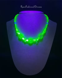 Image of Pressed Flower Uranium Glass & Pearl Necklace 