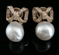 Image 1 of SUBSTANTIAL1970s 18CT YG 11.5MM BAROQUE CULTURED PEARL DIAMOND BOW CLIP EARRINGS
