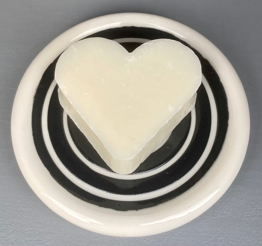 Image of SOAP DISH, BLACK & WHITE STRIPED