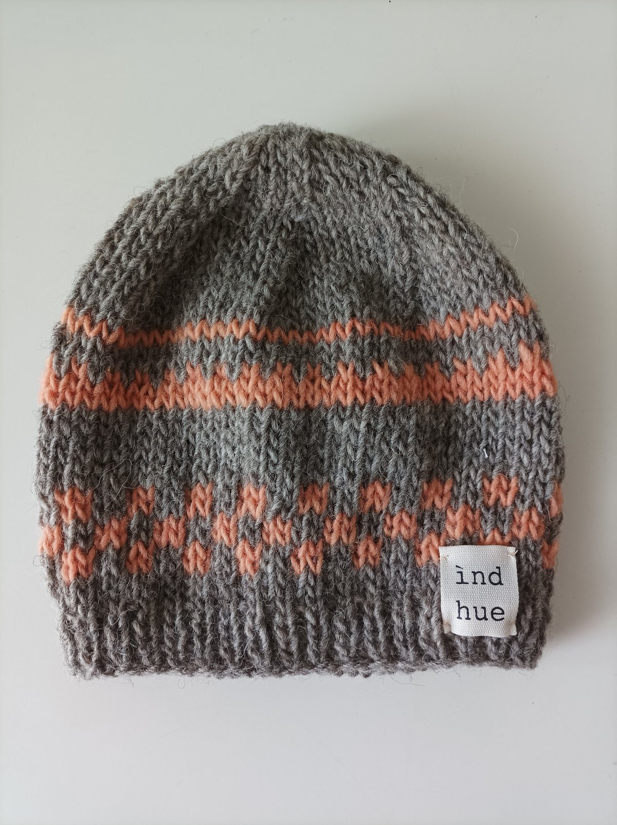 Image of HAND KNITTED WOMAN BEANIE_ NATURALLY DYED WOOL_04