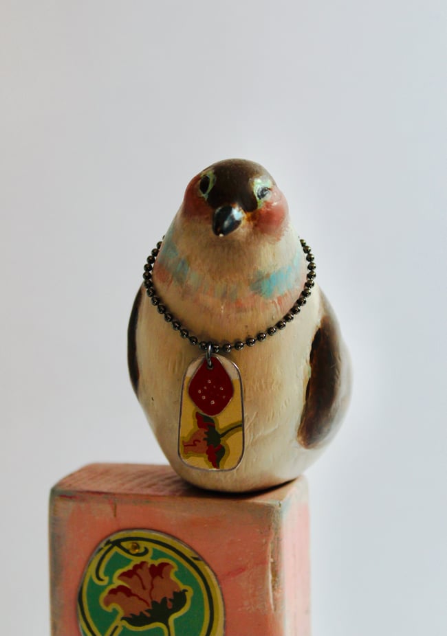 Miss Dainty Dove Sculpture
