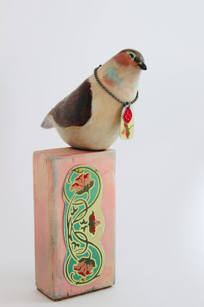 Miss Dainty Dove Sculpture