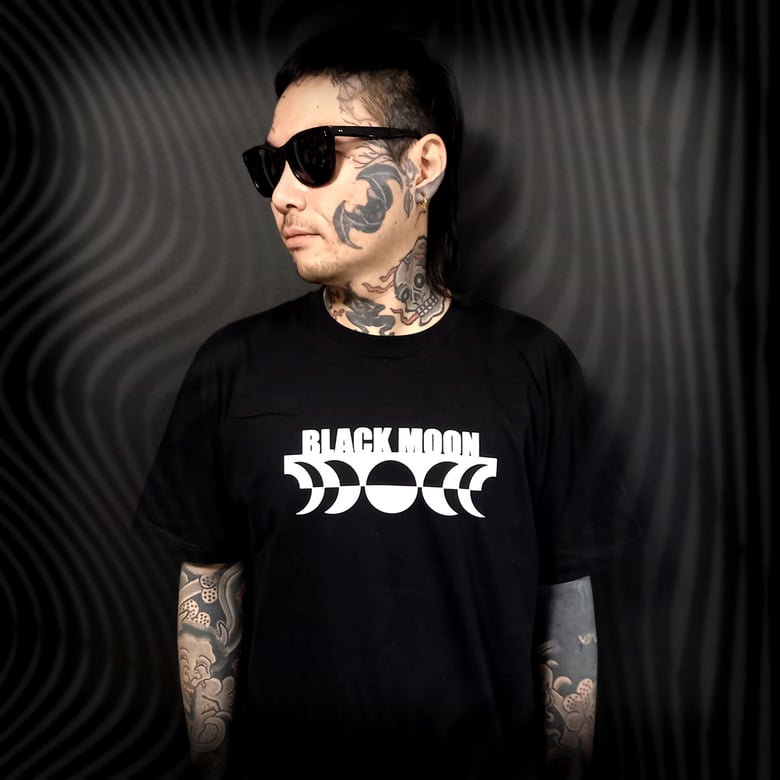 Image of (LARGE) BLACK MOON TATTOO JAPAN T-shirts (unisex) 