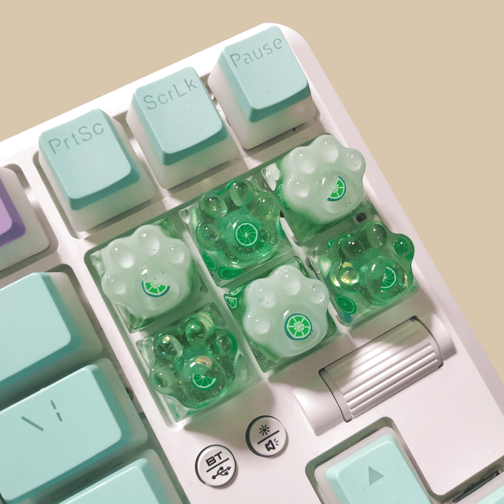Image of Lime Cat Paw Keycaps