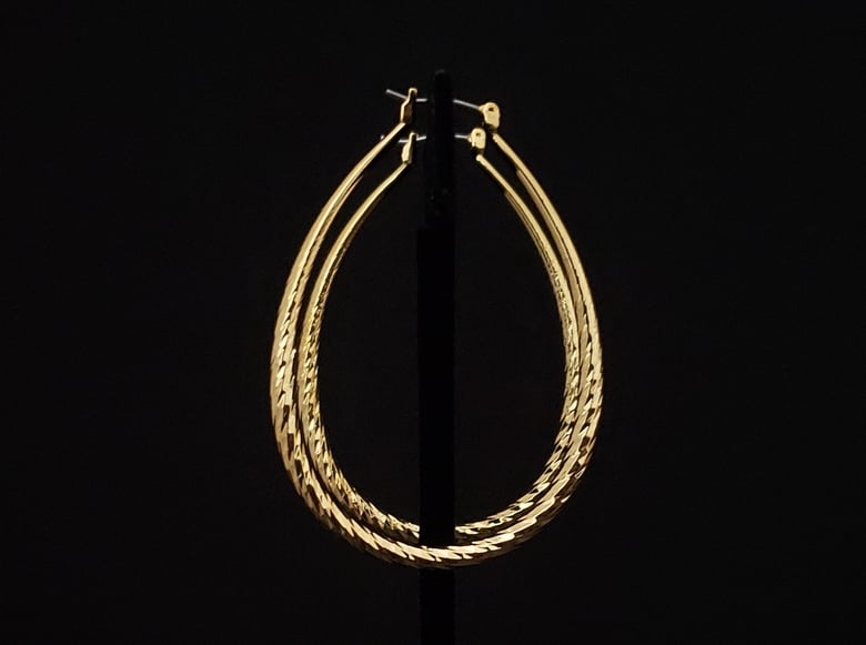 Image of Gold XL Oval Hoops 