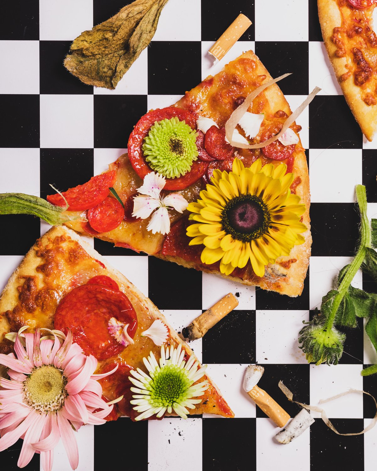 Image of Pizza & Shit & Flowes Time!