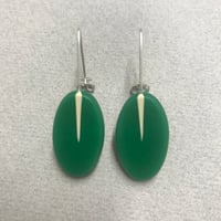 Image 1 of oval green drops