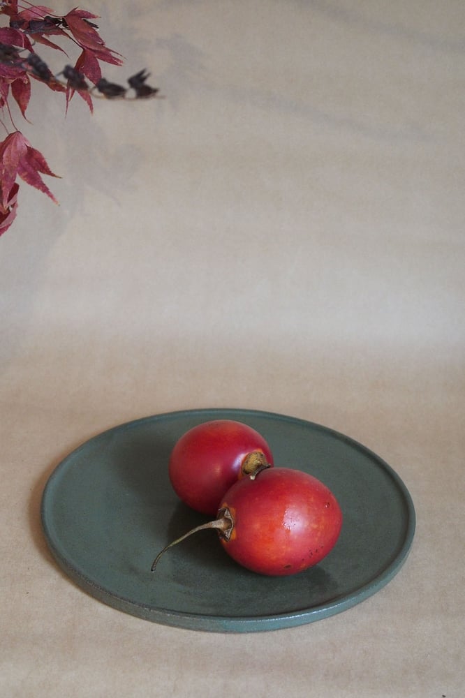 Image of Side plate - Pōuriuri