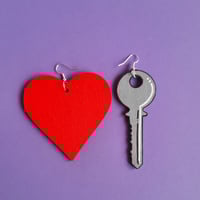 Image 1 of 'KEYS TO YOUR HEART' EARRINGS 
