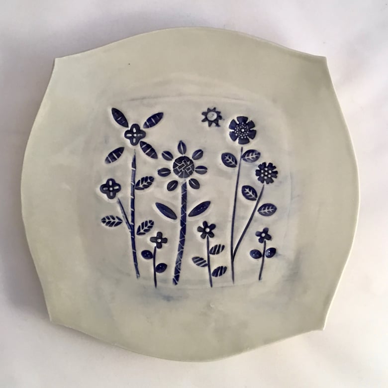 Image of Cobalt Flower Garden plate