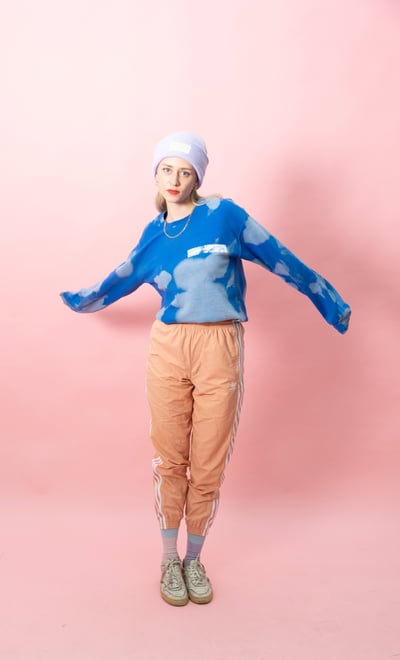 Image of NUBES CREWNECK BLEACH