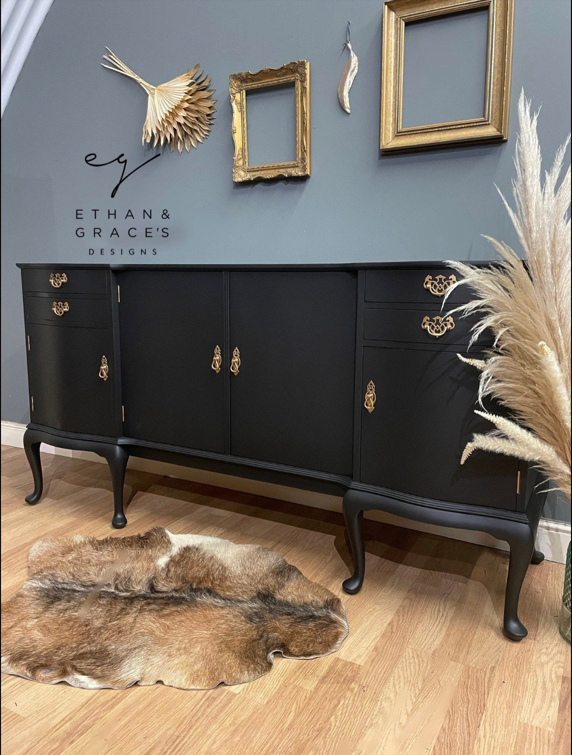 Image of Stunning black sideboard with Queen Anne legs 