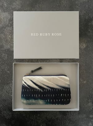 Image of White feather stripe, velvet zipper purse