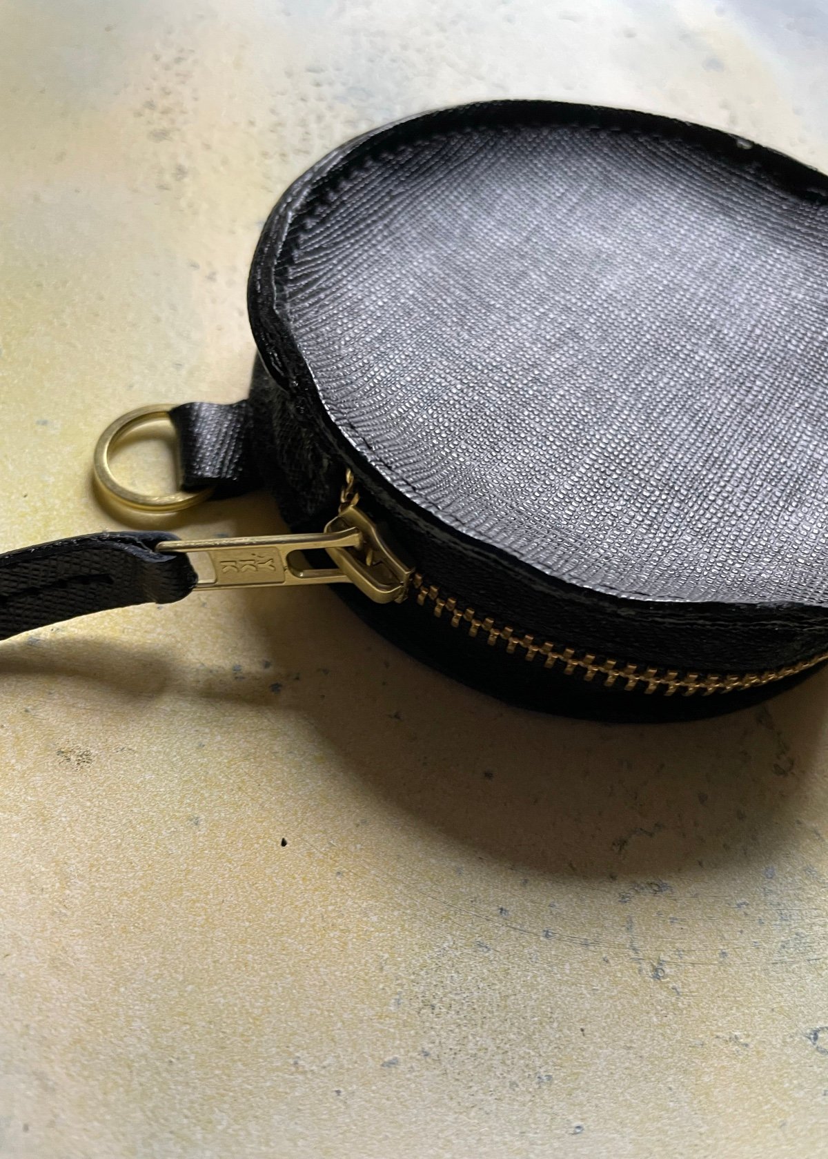 Round sales leather pouch