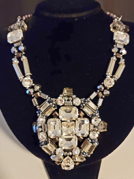 Lv Inspired Medallion Necklace / Kamille Gems Stone Jewelry