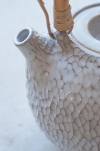 Image 5 of Théière hérisson en grès