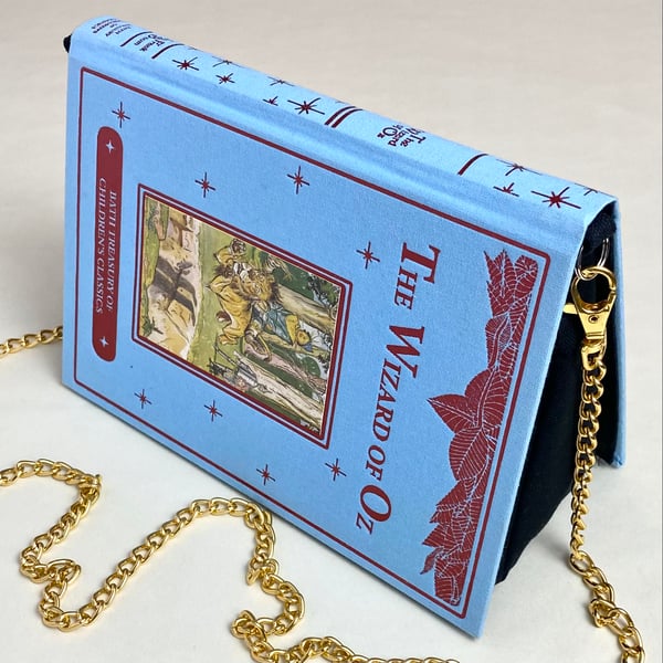 Image of Wizard of Oz book purse
