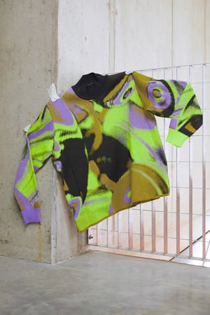 Quantum Sweater 04
