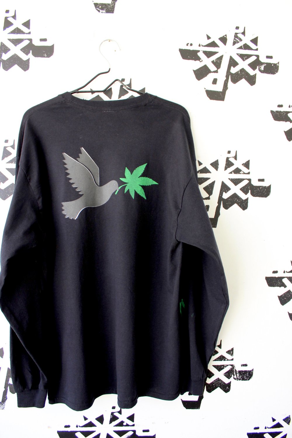 weed over there tee long sleeve in black
