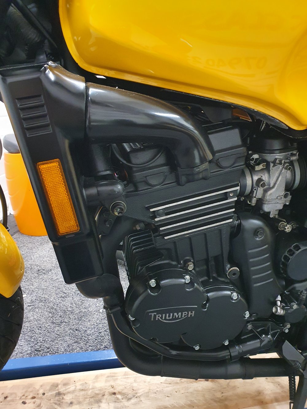 Triumph Speed triple 900