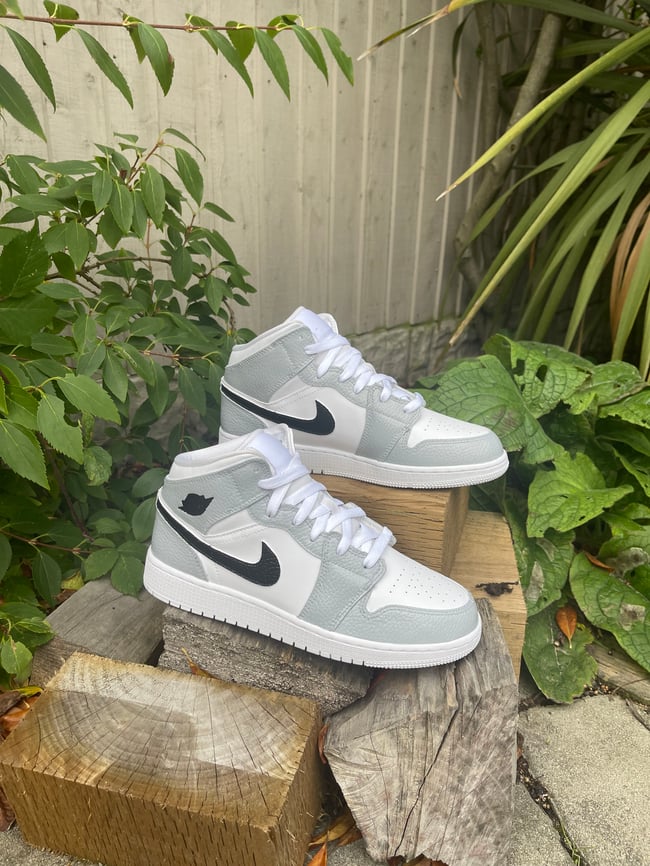 Jordan 1 - Smoke Grey 