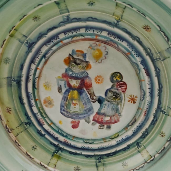 Kitty Stroll Porcelain Bowl