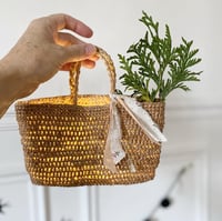 Image 4 of NICOLAS le petit panier raphia