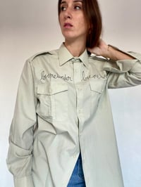 Image 4 of Chemise 'love me tender'