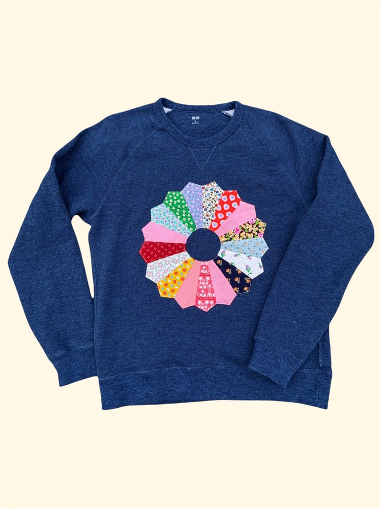 Image of Patchwork Dresden Plate Crewneck — Heather Navy 