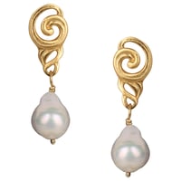 Image 2 of NUAGES BAROQUE Earring Petite - Drop Pearl