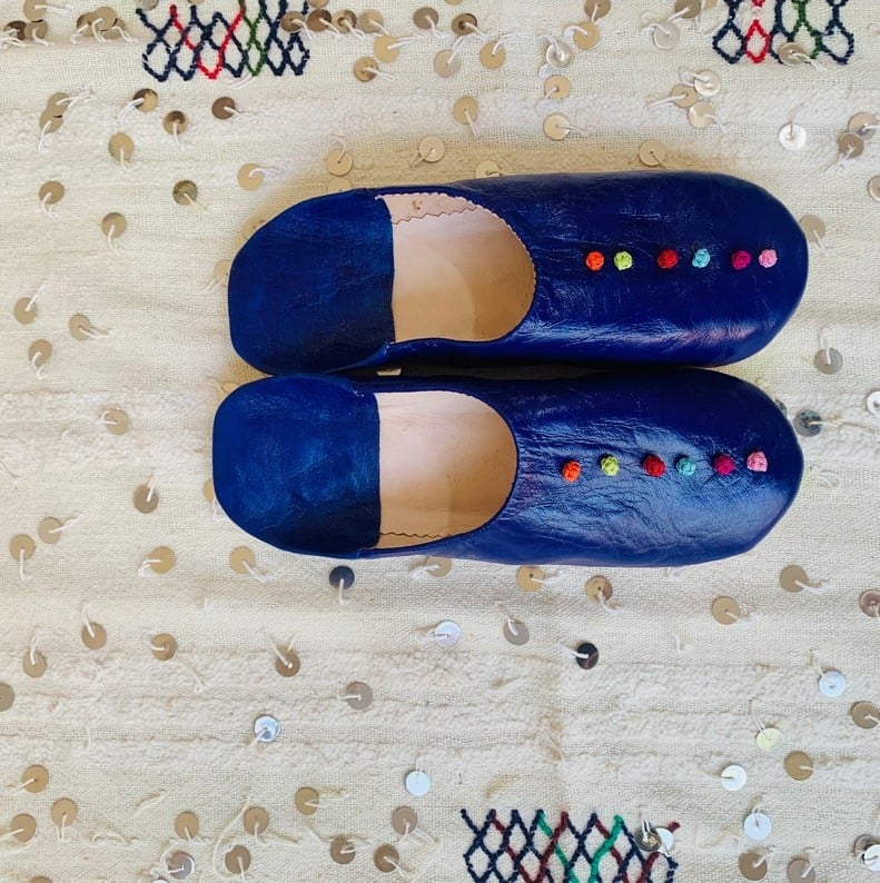 Image of INDIGO DECORATED LEATHER BABOUCHE