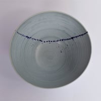 Image 3 of Large serving bowl with sprayed line decoration - 1