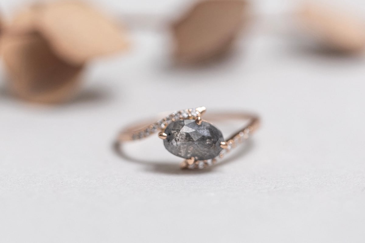 Image of 18ct rose gold, oval rose-cut grey diamond ‘vine’ ring (IOW185)
