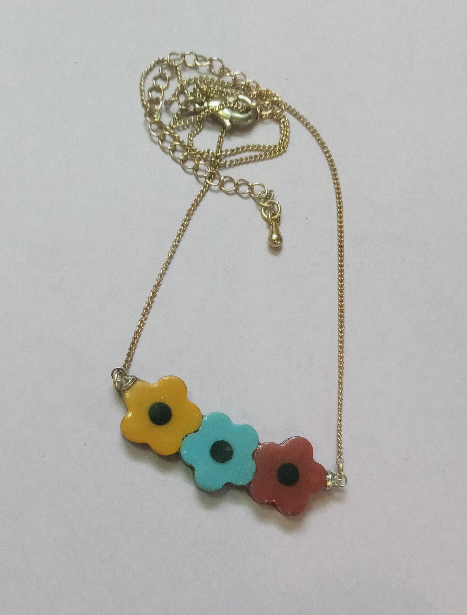 Image of flower jargon necklace