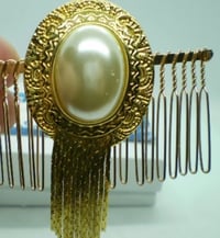 Image 1 of Golden Sun Fashion Comb