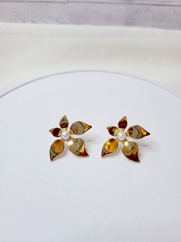 Image of Goldie Earrings 