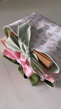 Image 4 of Strawberry Ribbon Bible Sleeve