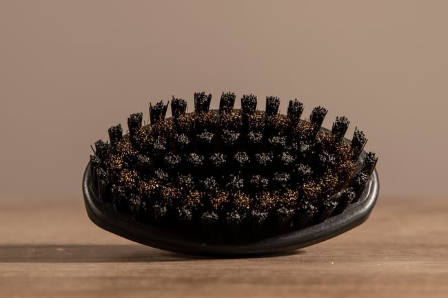 Synthetic and brass bristle brush 