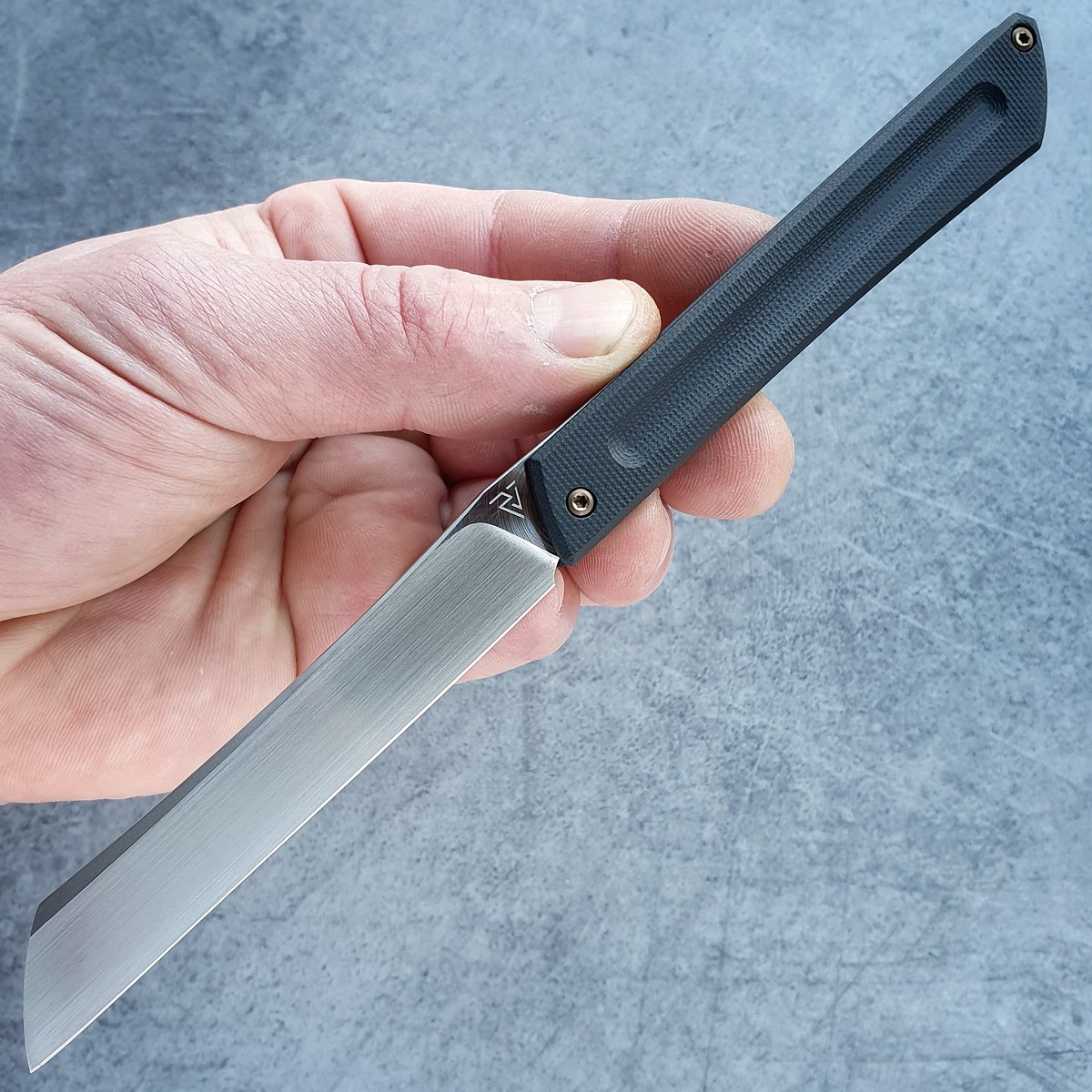 Image of Karbo black G10