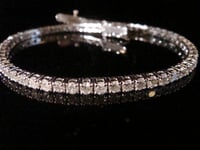 Image 3 of Modern 18ct diamond 6.00ct vs1- si1 H colour tennis line bracelet