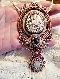 Image 4 of Collier brodé WILD WILD HORSE